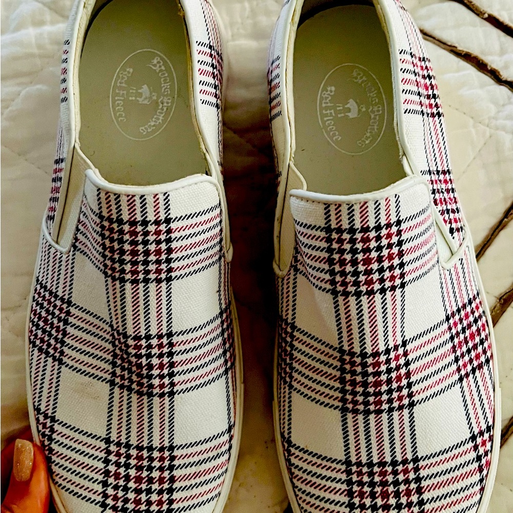 Brooks Brothers Women’s slips on size 7 shoes